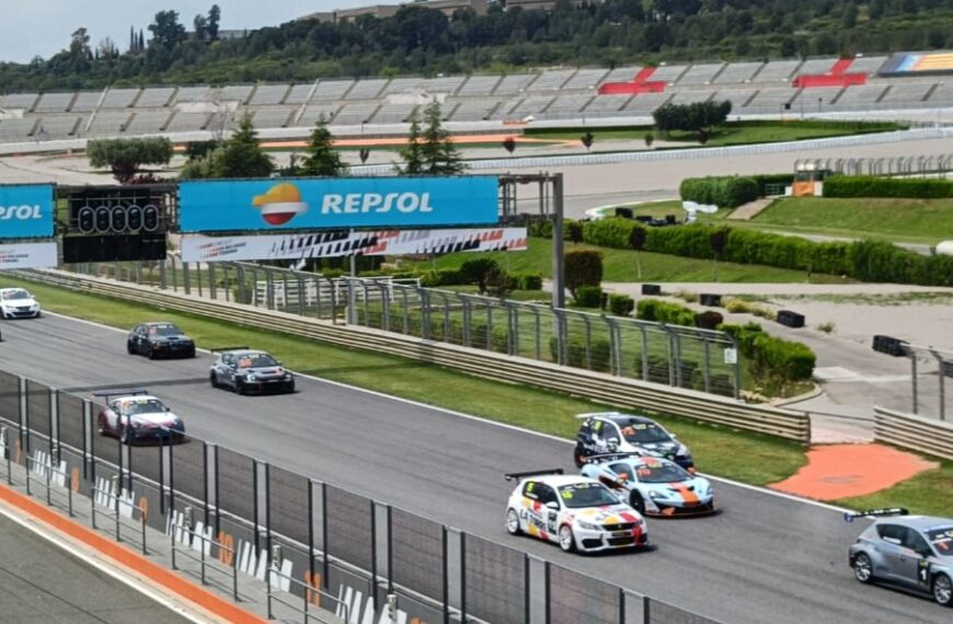 Iván Pérez completa una gran actuación en el Circuito Ricardo Tormo en el regional de Velocidad