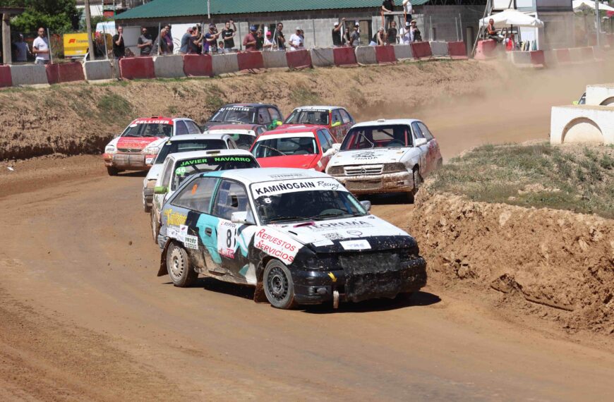 Intensa jornada en el XIV Autocross de Esplús, con gran participación y masiva presencia de público.