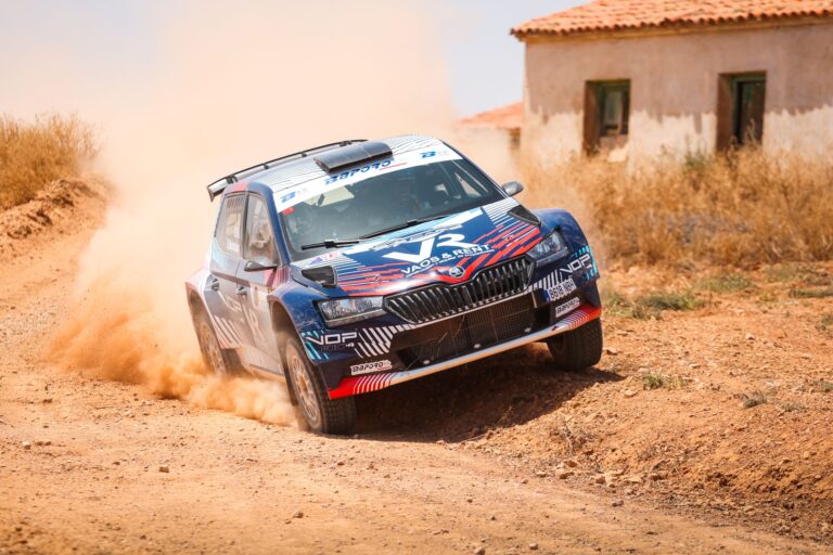 Los favoritos Ral y Muntadas (Skoda Fabia) imponen su ley en el V Tramo de Tierra de Valmuel