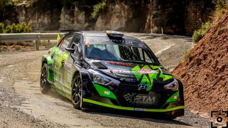 Eduardo Tortajada y Sergio Sebastián vencedores en el I Rallye Comarca Gúdar – Javalambre